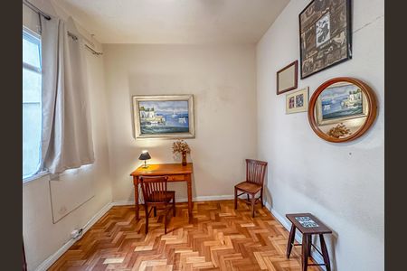 Apartamento para alugar com 75m², 2 quartos e sem vaga