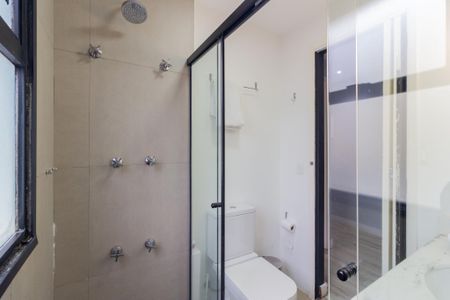 Banheiro de apartamento para alugar com 1 quarto, 42m² em Jardim Paulista, São Paulo