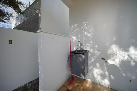 Área de Serviço de casa para alugar com 2 quartos, 80m² em Campeche, Florianópolis