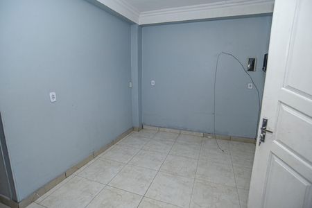 Casa para alugar com 101m², 2 quartos e 1 vaga Casa para alugar com 101m², 2 quartos e 1 vagaSala