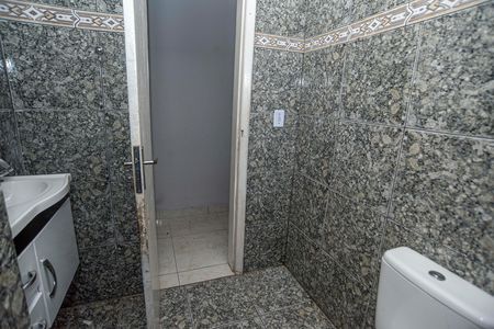 Casa para alugar com 101m², 2 quartos e 1 vaga Casa para alugar com 101m², 2 quartos e 1 vagaBanheiro 1