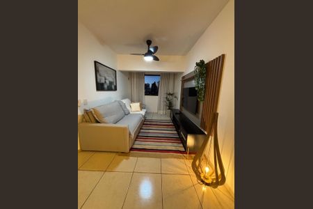 Sala de apartamento para alugar com 3 quartos, 84m² em Tabajaras, Uberlândia
