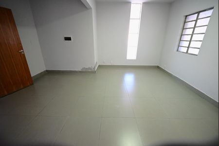 Casa para alugar com 428m², 3 quartos e 4 vagas