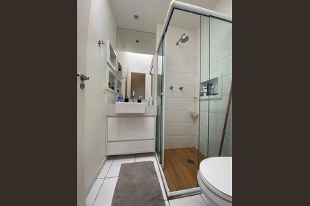 Casa de condomínio à venda com 190m², 3 quartos e 3 vagas Casa de condomínio à venda com 190m², 3 quartos e 3 vagasQuarto 2 - Suíte