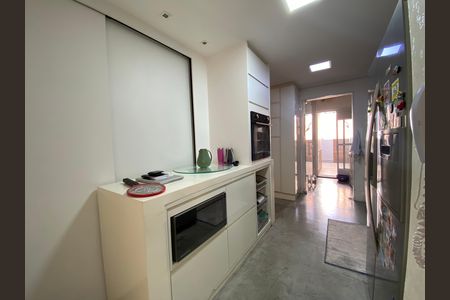 Casa de condomínio à venda com 190m², 3 quartos e 3 vagas Casa de condomínio à venda com 190m², 3 quartos e 3 vagasCozinha