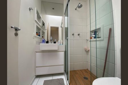 Casa de condomínio à venda com 190m², 3 quartos e 3 vagas Casa de condomínio à venda com 190m², 3 quartos e 3 vagasQuarto 2 - Suíte