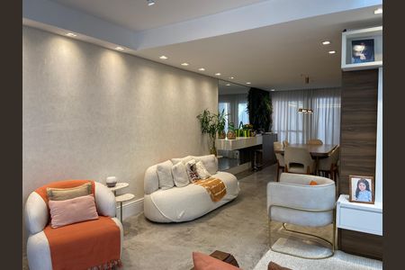 Casa de condomínio à venda com 190m², 3 quartos e 3 vagas Casa de condomínio à venda com 190m², 3 quartos e 3 vagasSala