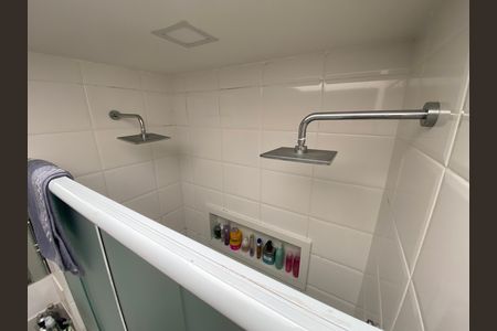 Casa de condomínio à venda com 190m², 3 quartos e 3 vagas Casa de condomínio à venda com 190m², 3 quartos e 3 vagasQuarto 1 - Suíte