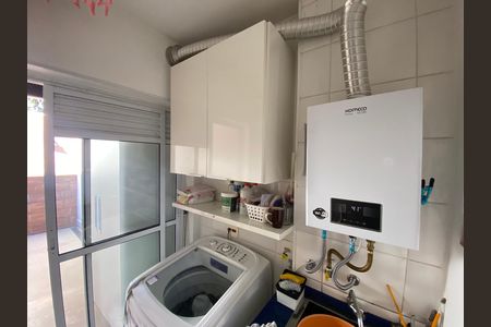 Área de Serviço de casa à venda com 3 quartos, 190m² em Cidade São Francisco, São Paulo