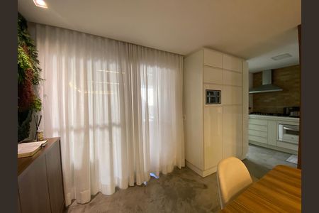 Casa de condomínio à venda com 190m², 3 quartos e 3 vagas Casa de condomínio à venda com 190m², 3 quartos e 3 vagasSala de Jantar