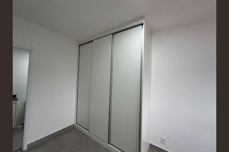 Apartamento para alugar com 68m², 2 quartos e 1 vagaQuarto 2 - Armários