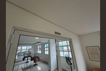 Apartamento para alugar com 68m², 2 quartos e 1 vagaÁrea comum - Salão de festas