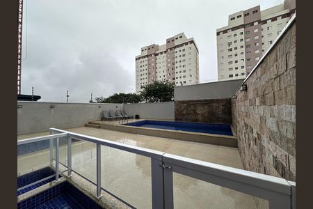Apartamento para alugar com 68m², 2 quartos e 1 vagaÁrea comum - Piscina