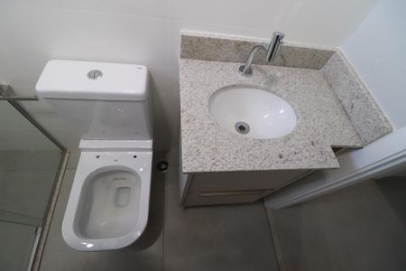 Apartamento para alugar com 84m², 2 quartos e 2 vagasBanheiro social 