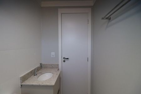 Apartamento para alugar com 84m², 2 quartos e 2 vagasBanheiro social 