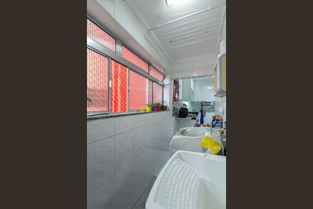 Apartamento à venda com 61m², 2 quartos e 1 vaga Apartamento à venda com 61m², 2 quartos e 1 vagaÁrea de Serviço