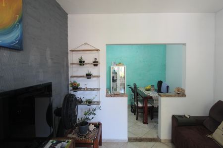 Casa à venda com 212m², 2 quartos e 2 vagasCasa 2 | Sala