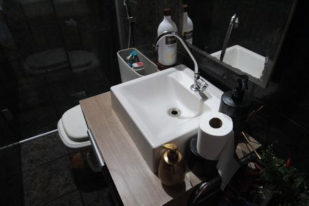 Casa à venda com 212m², 2 quartos e 2 vagasCasa 1 | Banheiro