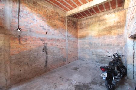 Garagem de casa à venda com 2 quartos, 212m² em Tupi A, Belo Horizonte