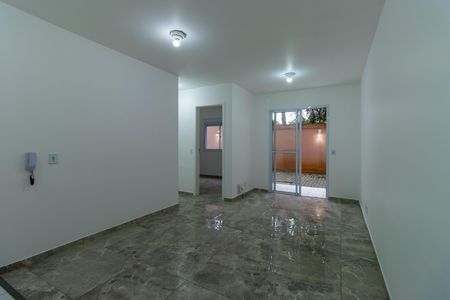 Sala de apartamento para alugar com 2 quartos, 70m² em Bairro Nakamura Park, Cotia