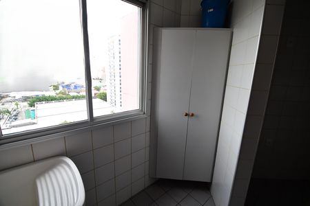Apartamento à venda com 61m², 2 quartos e 1 vagaÁrea de Serviço