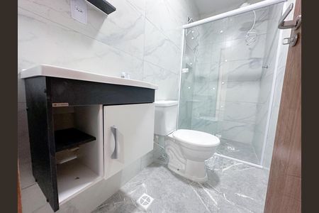 Banheiro de apartamento para alugar com 1 quarto, 30m² em Lapa, São Paulo