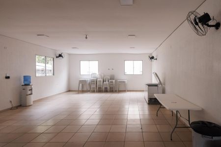 Apartamento para alugar com 45m², 2 quartos e 1 vagaÁrea comum - Salão de festas