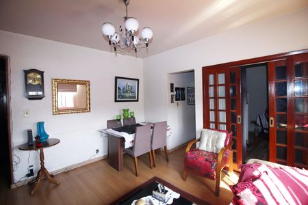 Apartamento à venda com 120m², 3 quartos e 2 vagasSala