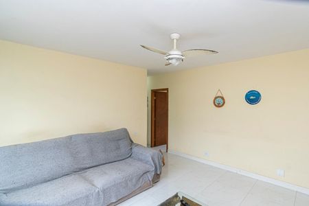 Sala de apartamento para alugar com 3 quartos, 62m² em Penha, Rio de Janeiro