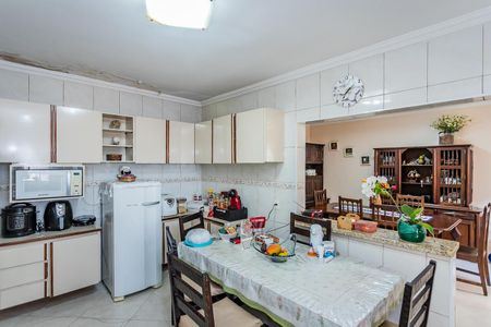 Casa para alugar com 280m², 4 quartos e 3 vagasCozinha