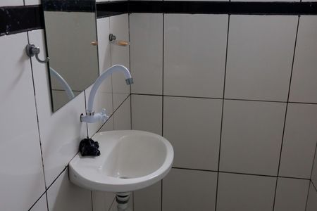 Casa para alugar com 150m², 2 quartos e 2 vagasBanheiro 2