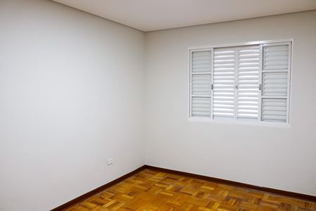 Casa para alugar com 150m², 2 quartos e 2 vagasQuarto 2
