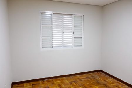 Casa para alugar com 150m², 2 quartos e 2 vagasQuarto 2