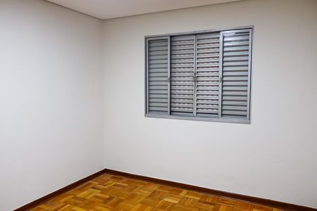 Casa para alugar com 150m², 2 quartos e 2 vagasQuarto 1