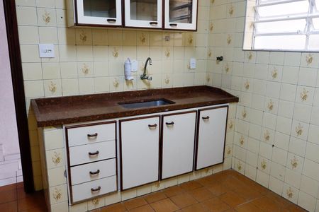 Casa para alugar com 150m², 2 quartos e 2 vagasCozinha