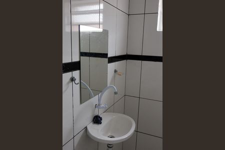 Casa para alugar com 150m², 2 quartos e 2 vagasBanheiro 2