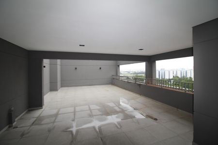 Apartamento à venda com 243m², 3 quartos e 2 vagasÁrea de Serviço