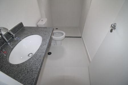 Apartamento à venda com 243m², 3 quartos e 2 vagasQuarto 3 - Banheiro