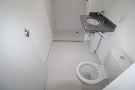 Apartamento à venda com 243m², 3 quartos e 2 vagasQuarto 2 - Banheiro