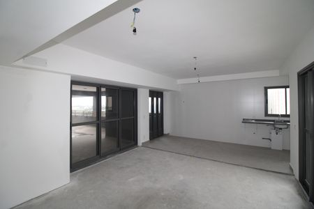 Apartamento à venda com 243m², 3 quartos e 2 vagasSala / Cozinha