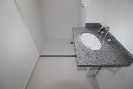 Apartamento à venda com 243m², 3 quartos e 2 vagasQuarto 2 - Banheiro