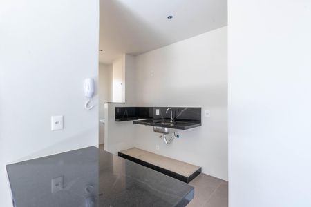 Cozinha de apartamento à venda com 1 quarto, 39m² em Santa Efigênia, Belo Horizonte