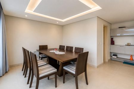 Apartamento para alugar com 123m², 3 quartos e 2 vagas