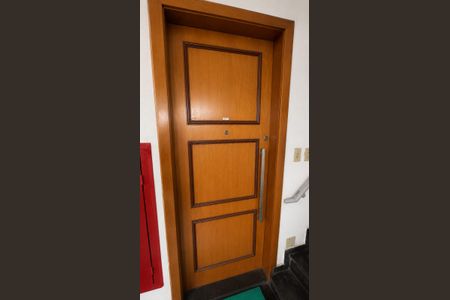 Entrada de apartamento para alugar com 3 quartos, 65m² em Buritis, Belo Horizonte
