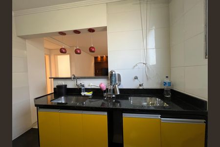 Apartamento à venda com 55m², 2 quartos e 1 vagaCozinha e Área de Serviço