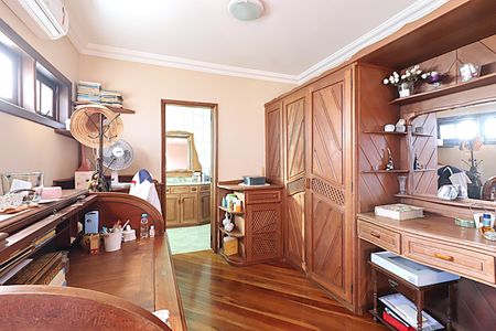 Casa à venda com 115m², 3 quartos e 2 vagasSuíte