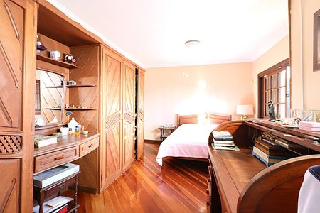 Casa à venda com 115m², 3 quartos e 2 vagasSuíte