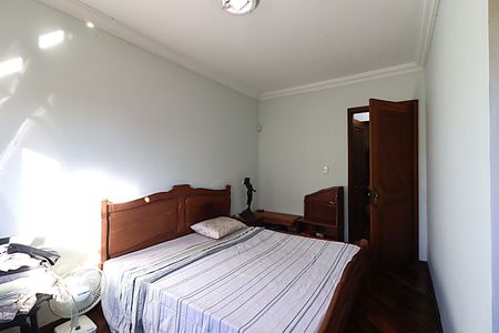 Casa à venda com 115m², 3 quartos e 2 vagasQuarto 3