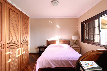 Casa à venda com 115m², 3 quartos e 2 vagasSuíte
