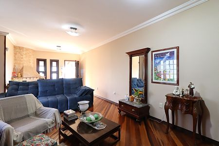 Sala de casa para alugar com 3 quartos, 115m² em Costa E Silva, Porto Alegre